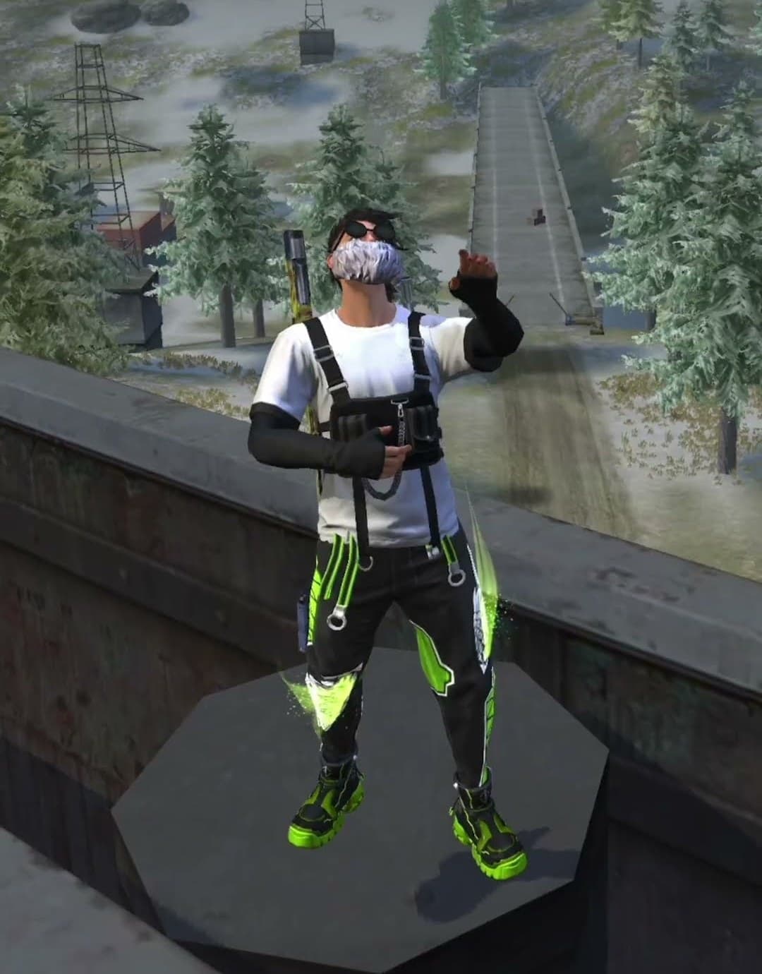 A Free Fire character doing the LOL emote